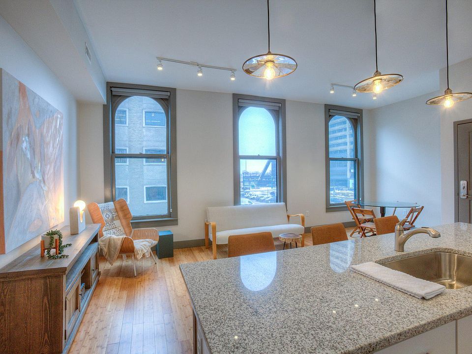 1st image of 82 Pearl St APT 4D