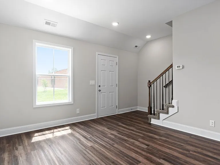 216C Drayton Dr — Photo 9