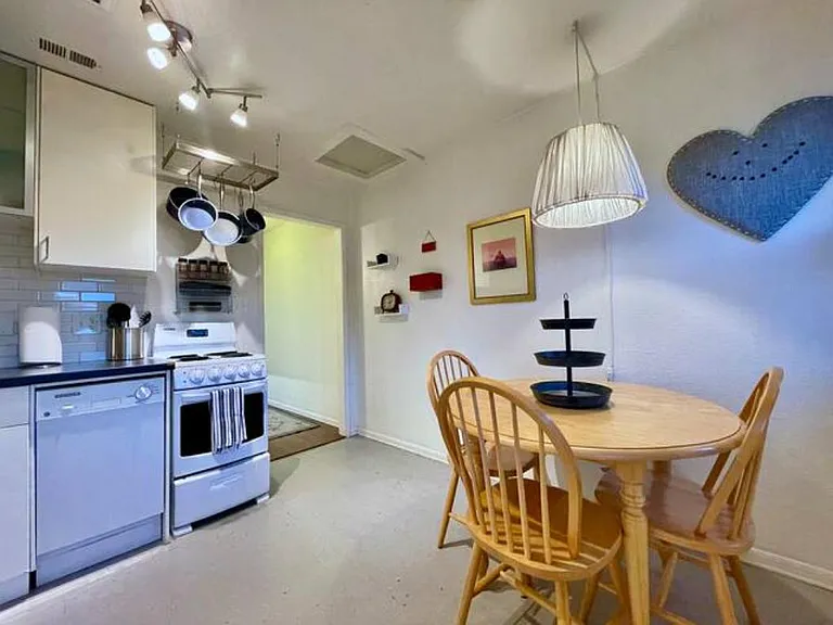 2040 15th Ave #B — Photo 13