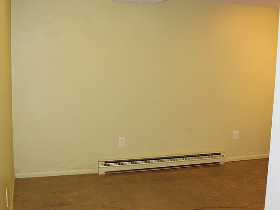 5th image of 1110 10th Ave