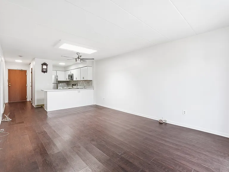 5 Linden St #6I — Photo 6