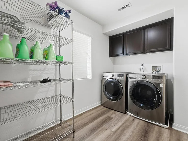 1418 Pershing Rd — Photo 23