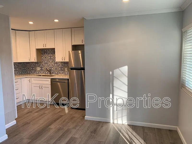 1 bed, 1.0 bath, $2,175 — Photo 3