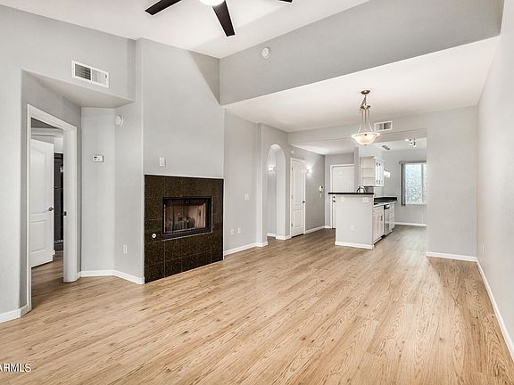 3rd image of 2929 W YORKSHIRE Drive #1063