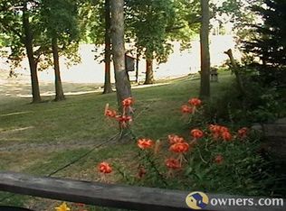 363 S Shore Dr, Petersburg, IL 62675