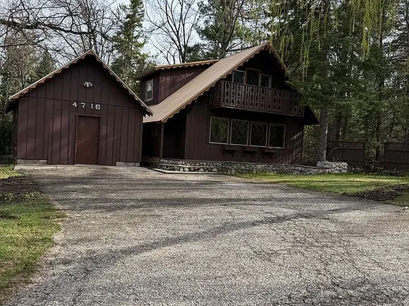 4716 Onaway Rd, Indian River, MI 49749
