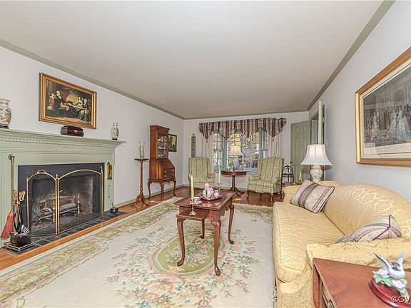 5th image of 902 Lakewater Dr