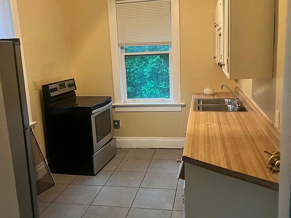 5th image of 3160 Spottswood Ave Unit 4