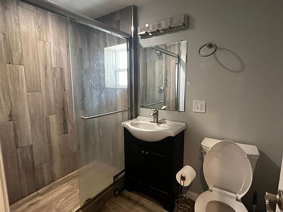 5th image of 29 Ann St APT 1