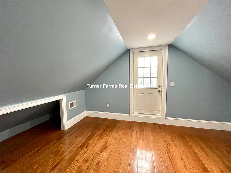 3 Grafton St — Photo 44