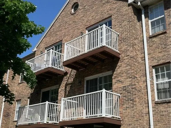421 Tolland Street #203, East Hartford, CT 06108