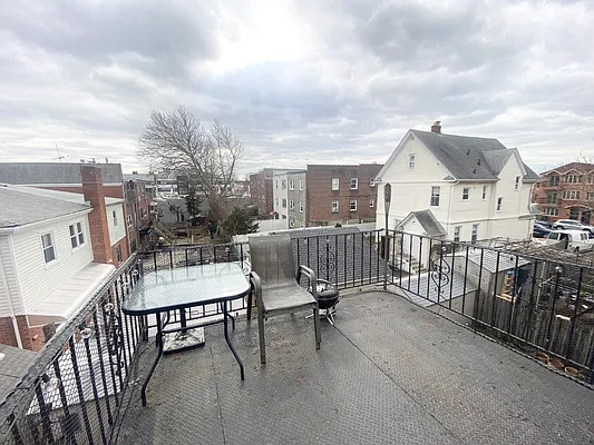 Rented by Voro New York | media 8