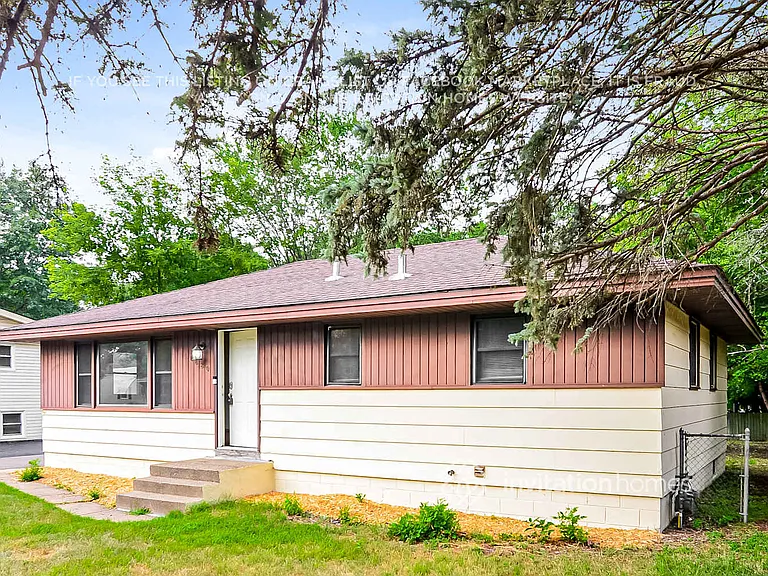 6680 Anoka St NE — Photo 5