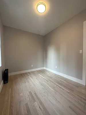 Rented by Peter R. Hungerford, LREB | media 2