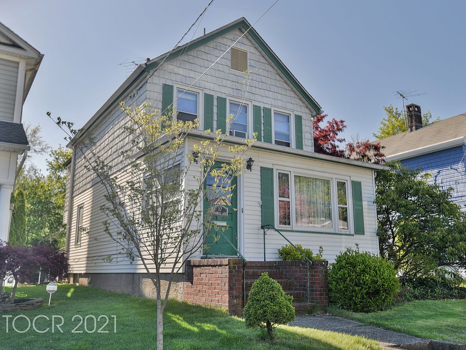 1st image of 17 Pierce Ave