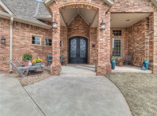 805 Colbert St, Tuttle, OK 73089