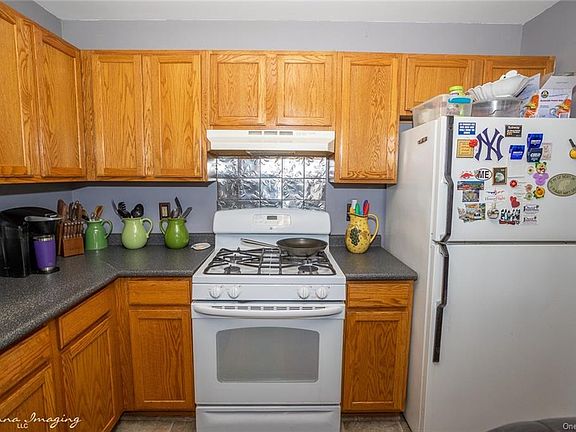 4th image of 312 Angelo Dr