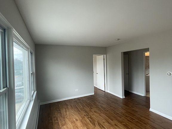 3rd image of 1246 S 57th Ave APT 8
