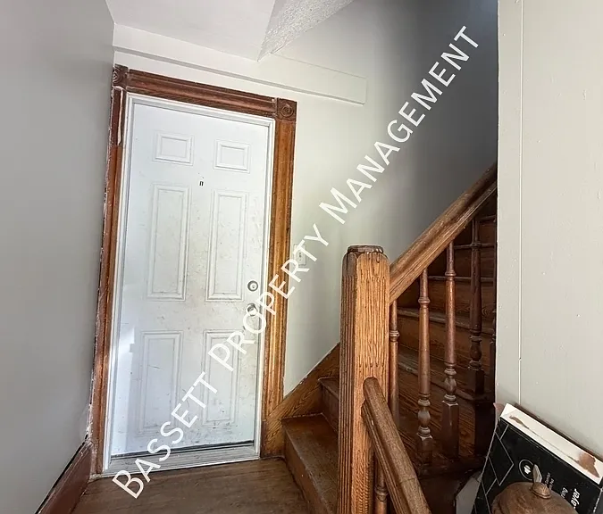 13 Meridian St #3 — Photo 2