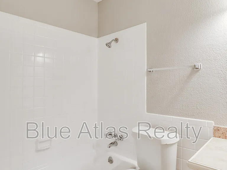 5352 Wonder Dr — Photo 9