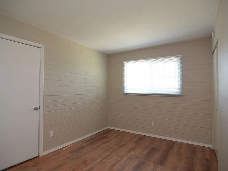 1852 S Norris Ave — Photo 9