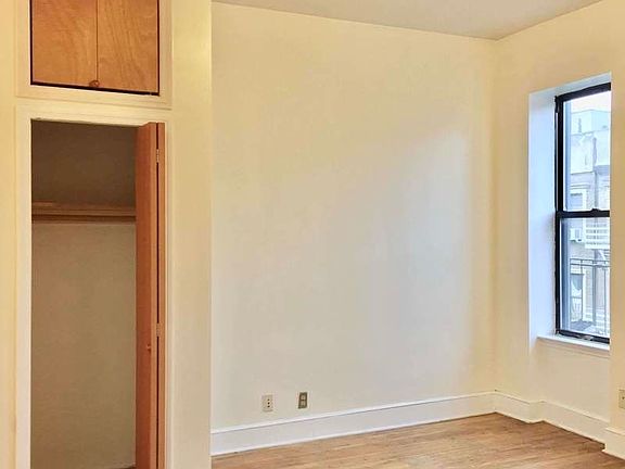 3rd image of 140 W 111th St #4B