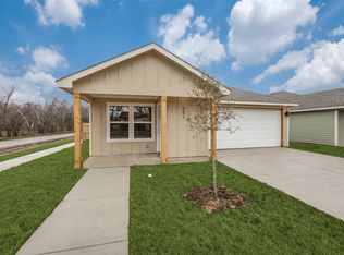 201 Thomas St, Terrell, TX 75160