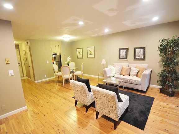 2nd image of 362 Caribe Way