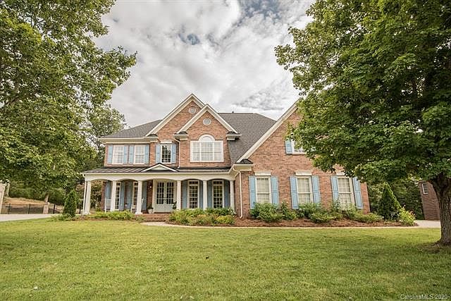 1st image of 5621 Edenfield Ln #18