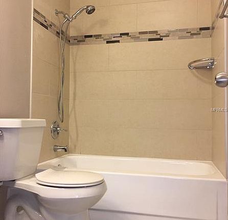 5th image of 1901 Canterbury Ln Unit 5