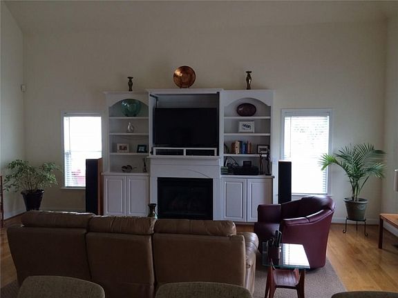 2nd image of 509 Coastal Dr