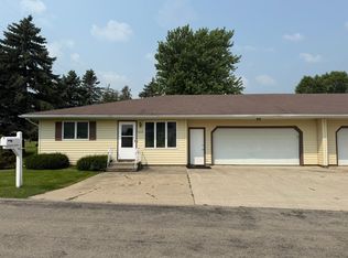 1432 Regency Ln, Albert Lea, MN 56007