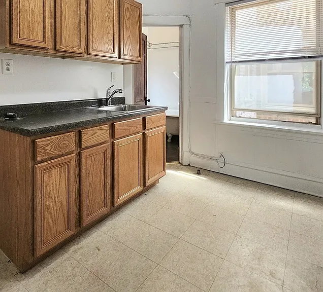 4901 W Cullom Ave #1 — Photo 1