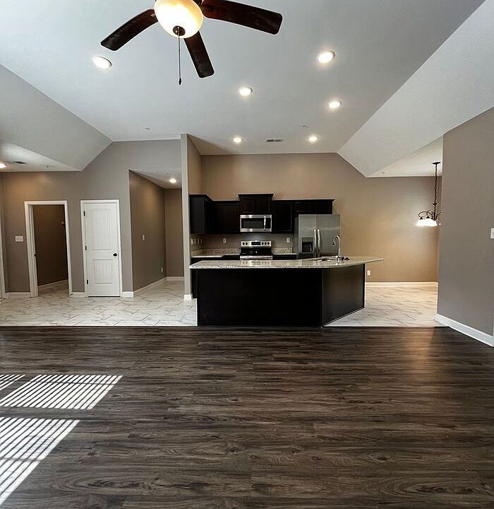 1st image of 8894 Glen Cir