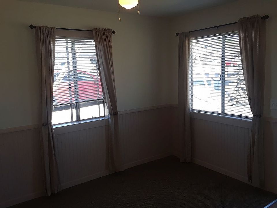 2nd image of 189 N 2nd St APT 4