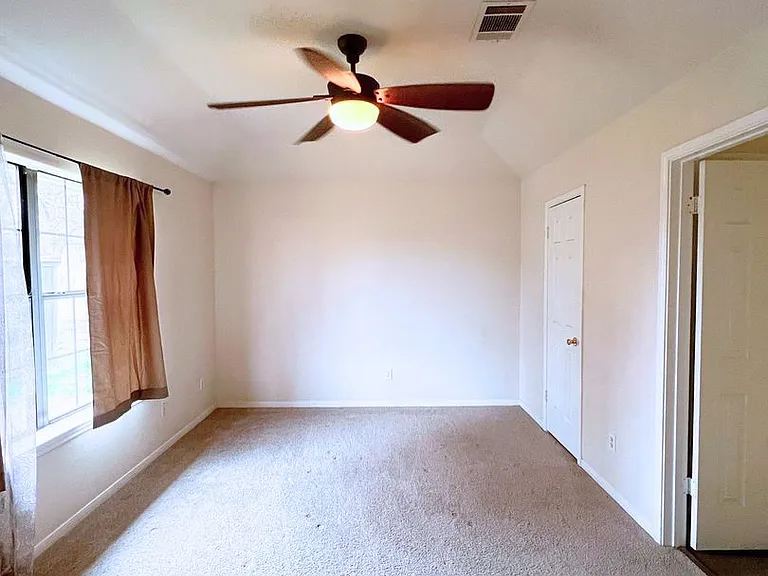 4205 Bluestem Ln — Photo 12