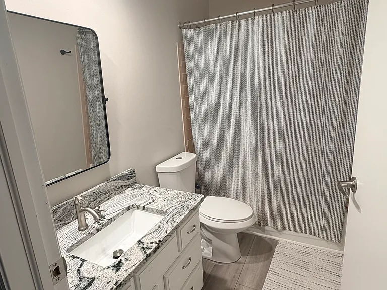 5860 Locbury Ln — Photo 8