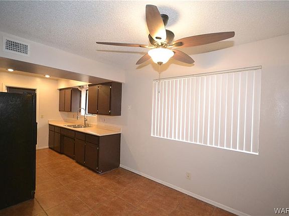 5th image of 3586 N Irving St
