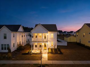 676 Blueway Ave, Summerville, SC 29486