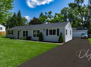 249 Bridgewood Dr, Antioch, IL 60002