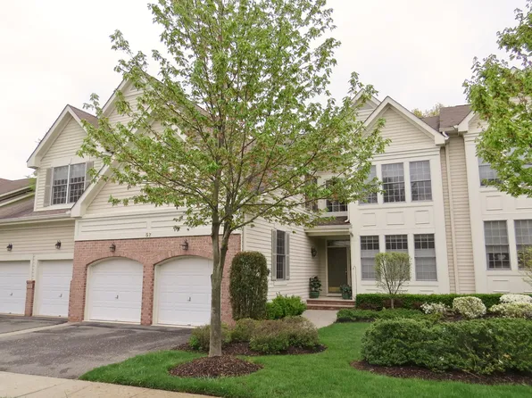 57 Schindler Way, Fairfield, NJ 07004