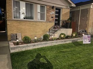 5522 N Nagle Ave, Chicago, IL 60630