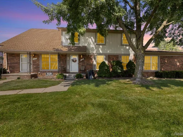 35352 Tall Oaks Dr, Sterling Heights, MI 48312
