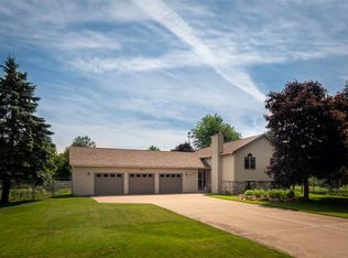 1420 Mulberry Dr, Plover, WI 54467