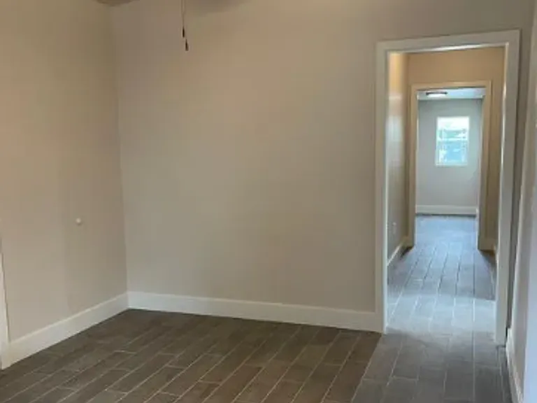 1122 E Portland St — Photo 10