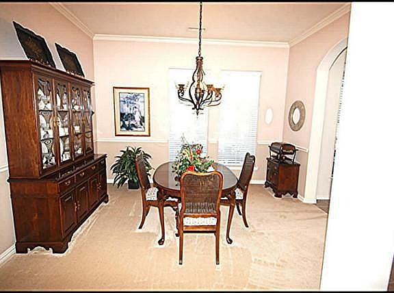 3rd image of 530 Oakhurst Dr