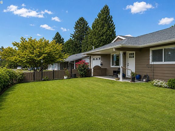 5th image of 280 SE Evelyn Ave