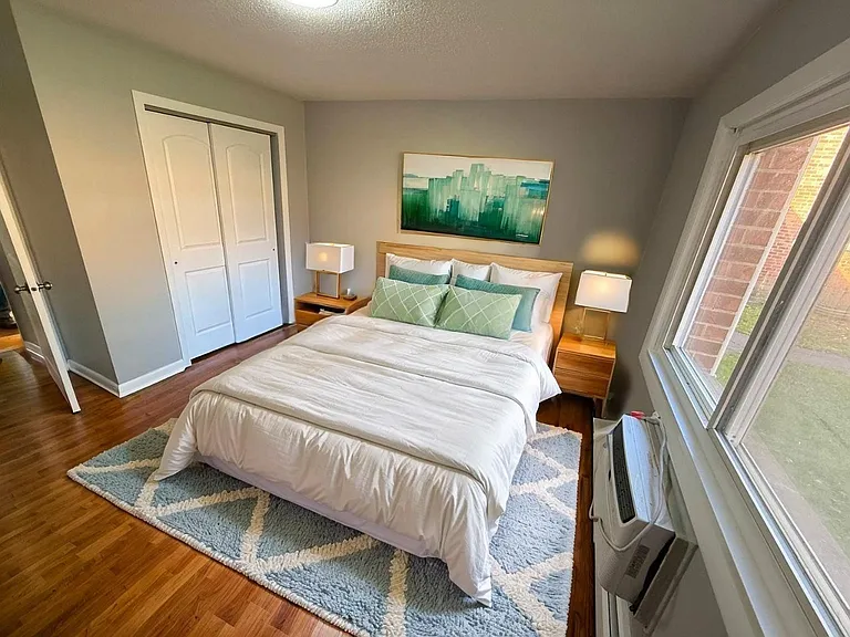 1267 Burnside Ave #C11 — Photo 6