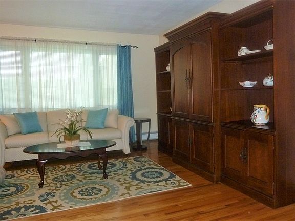 3rd image of 45 Minello Dr