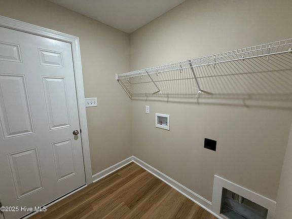 5th image of 56 Ruskin Drive